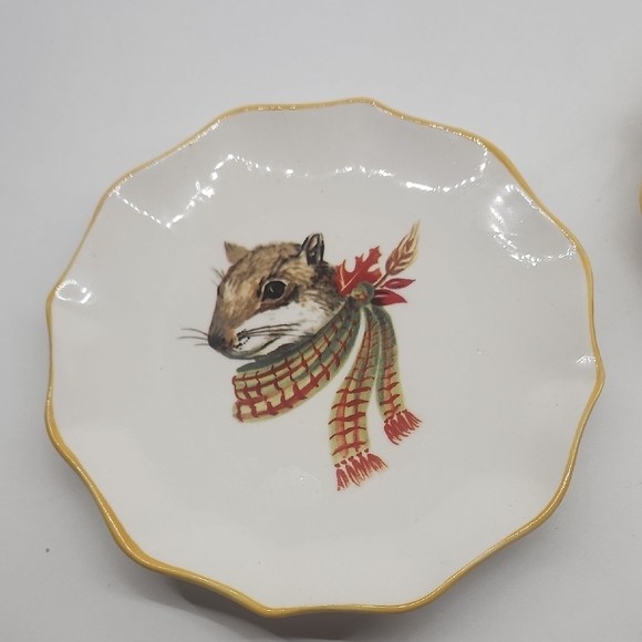 Angela Staehling Chipmunk Plates Set of 2 Gold Rim Woodland Animal - Picture 4 of 8